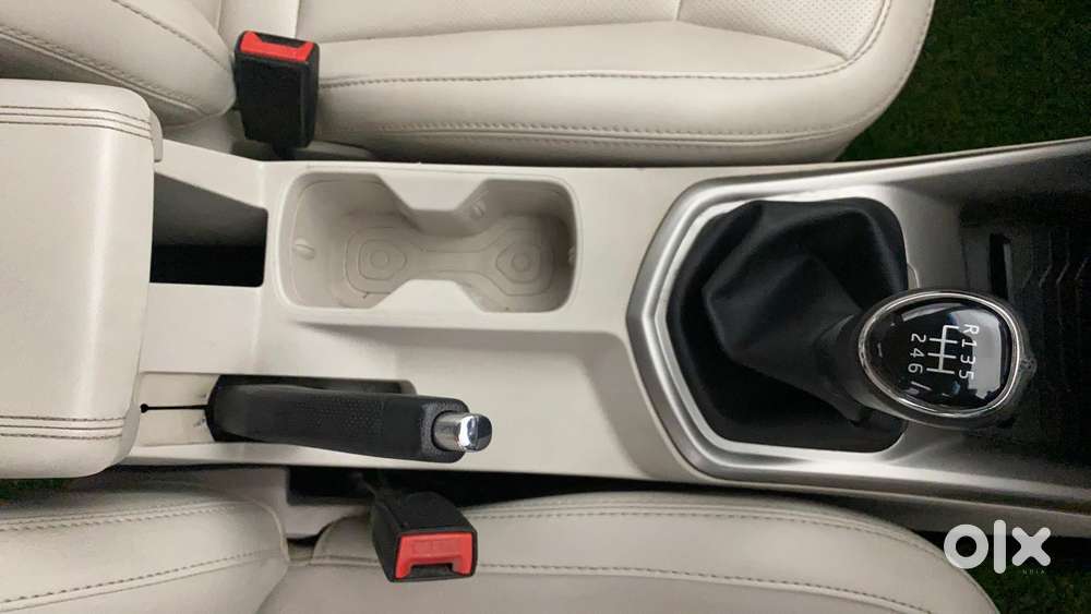 Mahindra Xuv300 W8 Option Diesel, 2021, Diesel