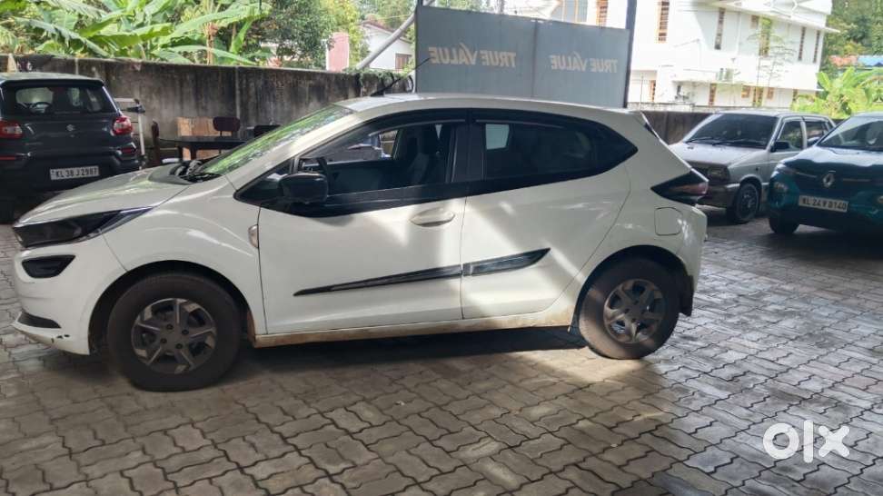 Tata Altroz 1.2 Xm, 2021, Petrol