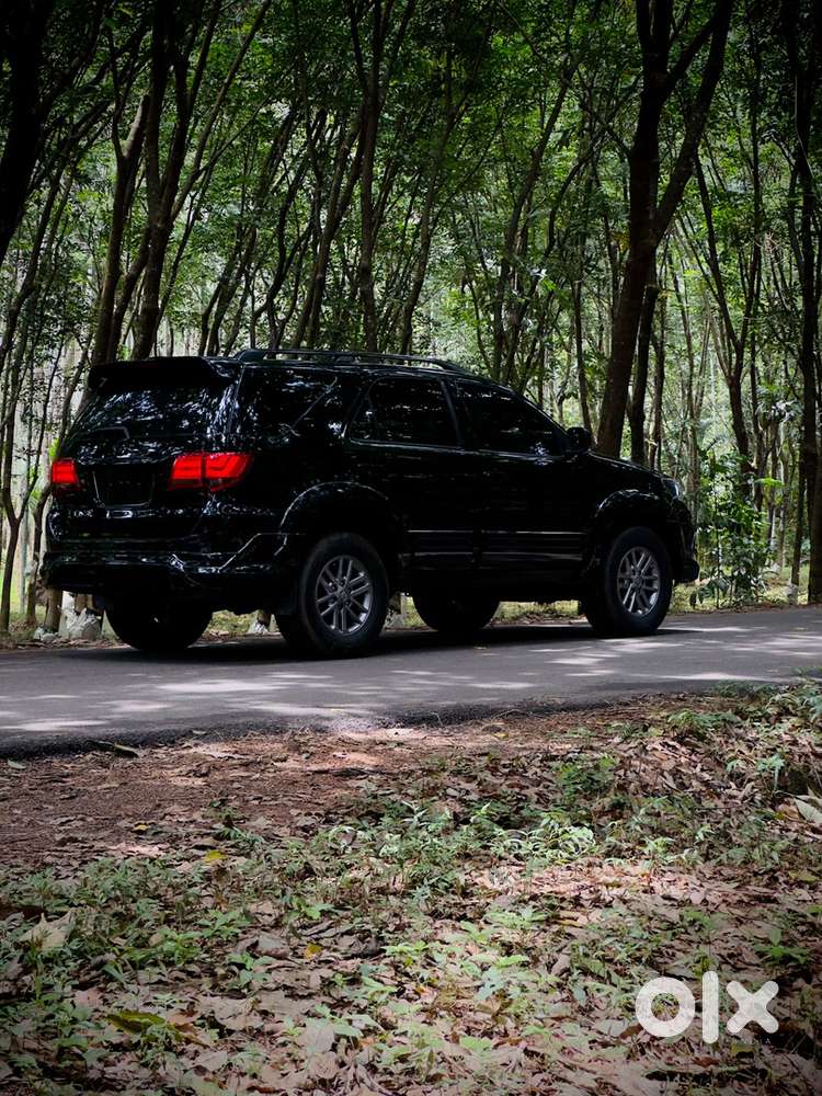 Toyota Fortuner Diesel 2011