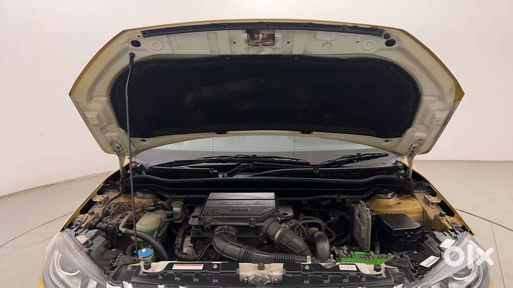 Maruti Suzuki Vitara Brezza Zdi+ Dual Tone Mt, 2016, Diesel