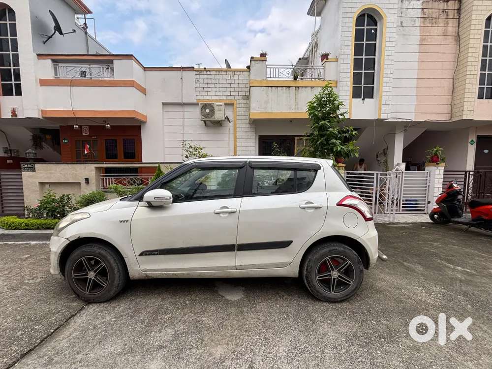 Maruti Swift Vxi 2015