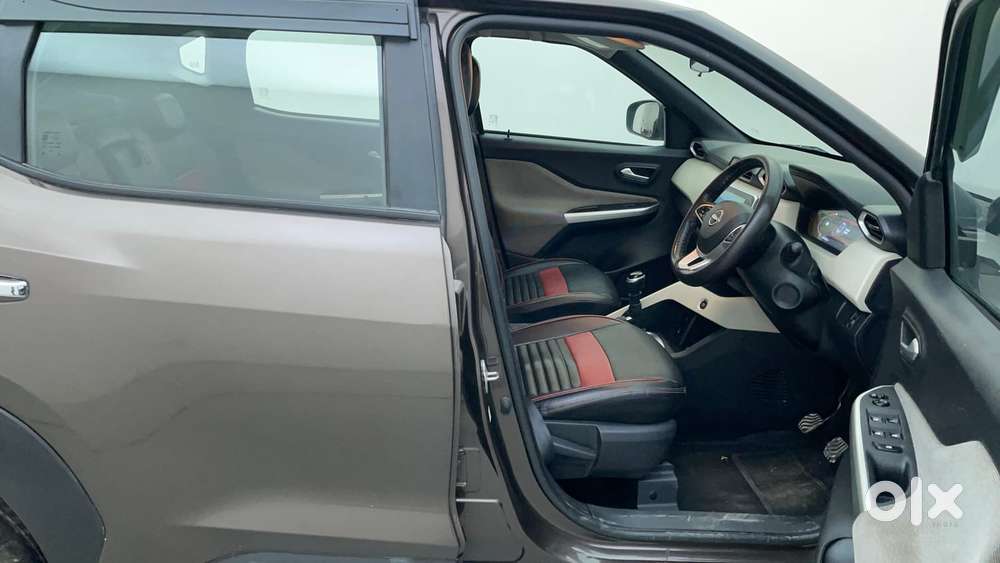 Nissan Magnite 1.0 Xv, 2021, Petrol