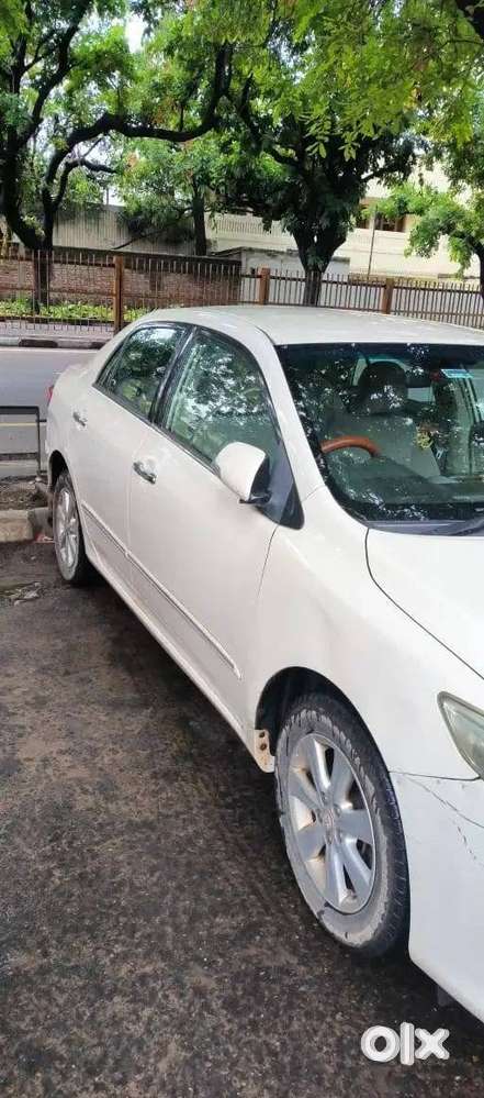 Toyota Corolla Altis For Sale  Chandigarh Registration Pearl White