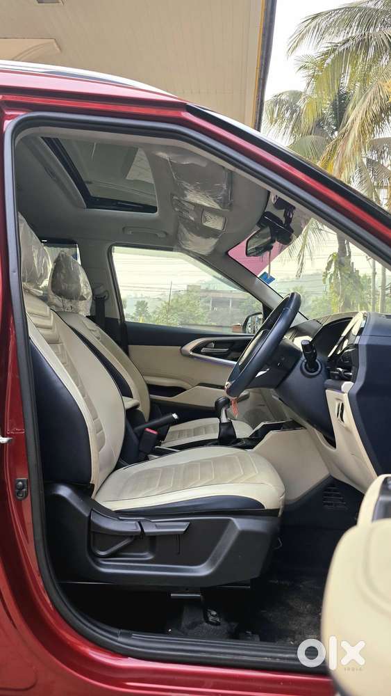 Kia Carens 1.5 Luxury Plus Turbo 7 Str, 2023, Petrol