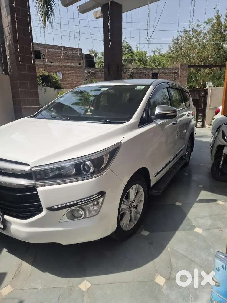 Toyota Innova Crysta 2017 Diesel 126000 Km Driven
