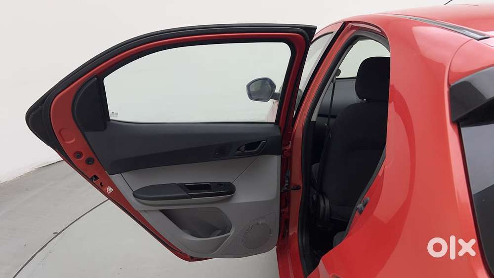 Tata Tiago 1.2 Revotron Xta, 2023, Petrol