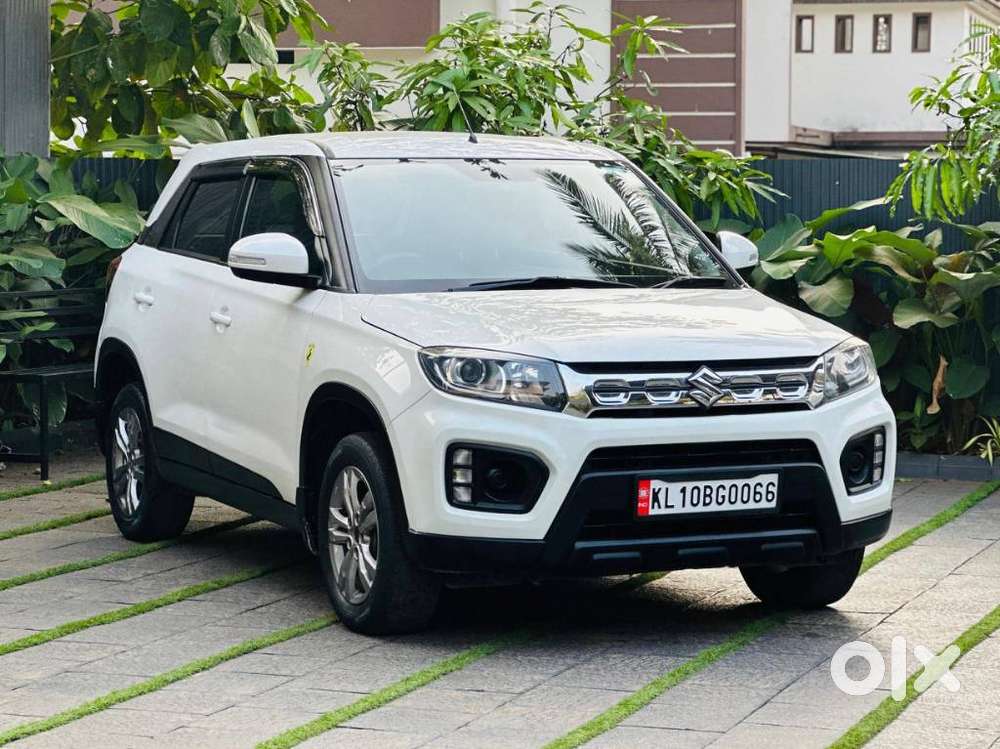 Maruti Suzuki Brezza 1.5 Lxi Smart Hybrid, 2021, Petrol
