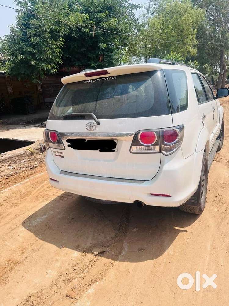 Toyota Fortuner 2015 Diesel Well Maintained