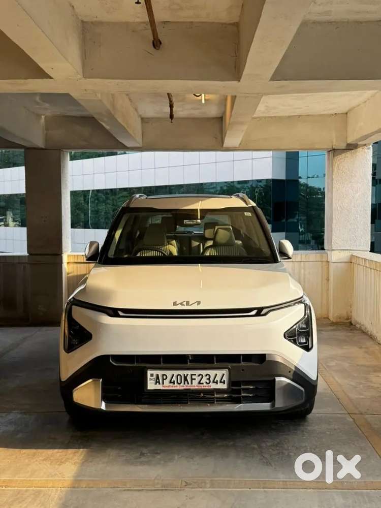Kia Carens Clavis