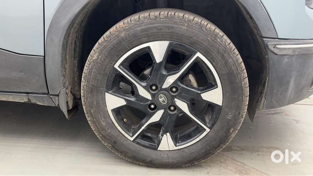 Tata Punch 1.2 Revotron Accomplished Dazzle Pack Amt, 2022, Petrol