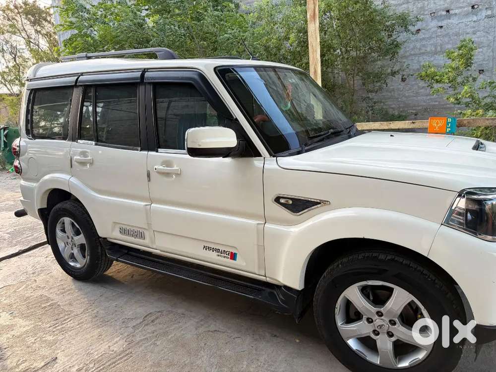 Mahindra Scorpio 2.2 Diesel 2023 Manual
