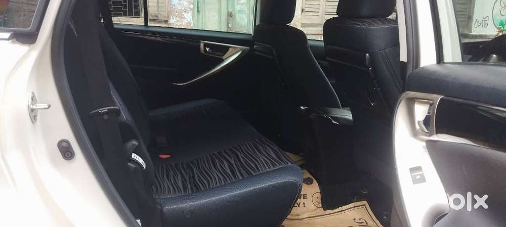 Toyota Innova Crysta 2.4 V, 2026, Diesel