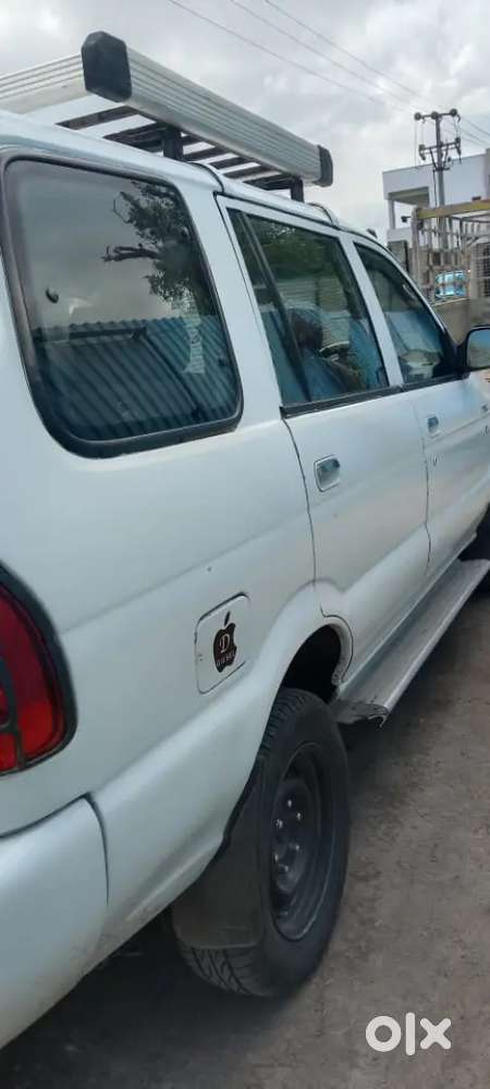 Chevrolet Tavera 2014 Diesel 240000 Km Driven