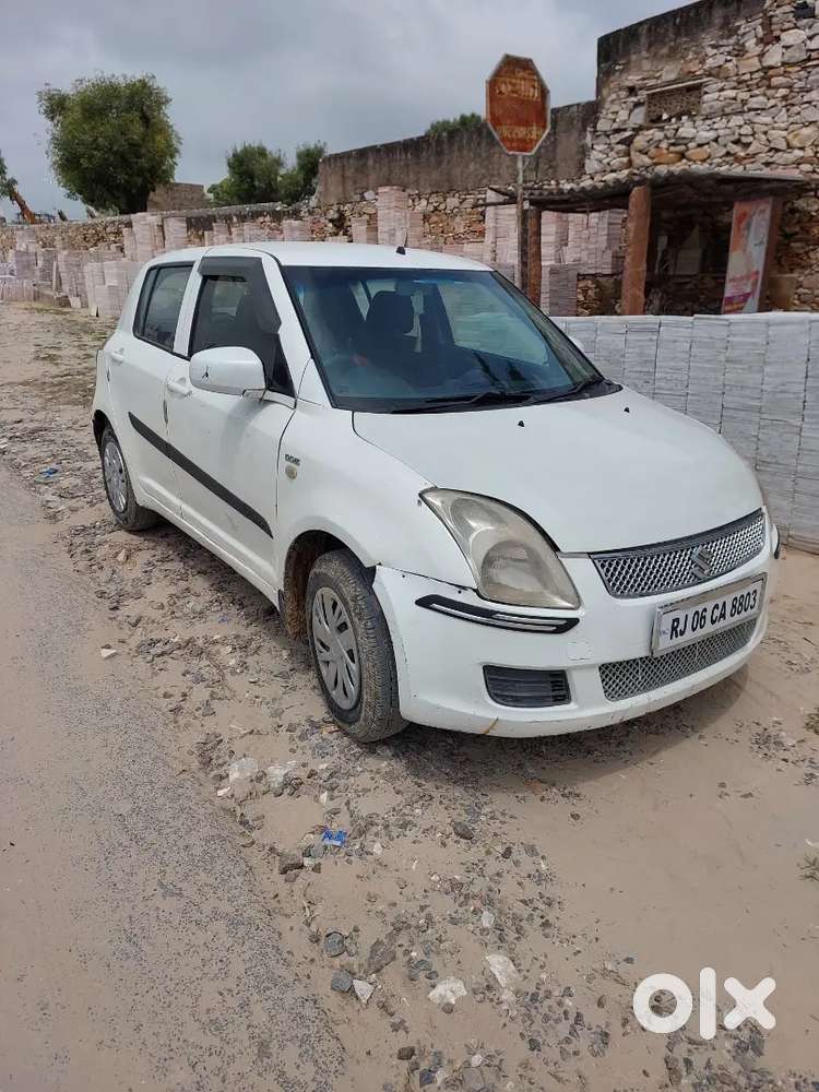 Maruti Suzuki Swift Lxi 2010