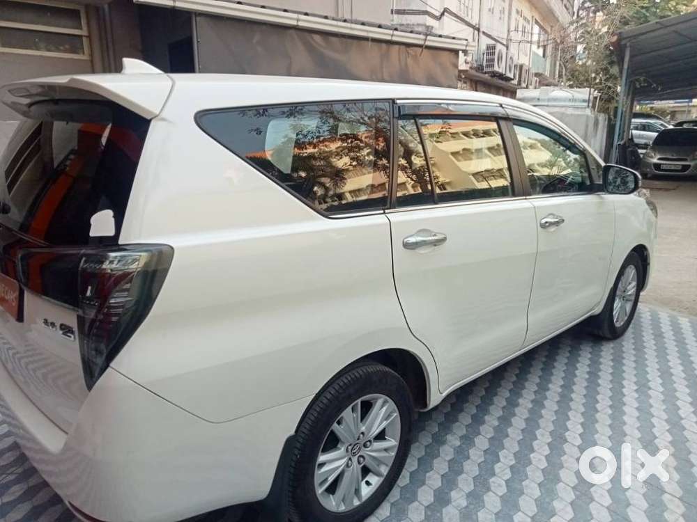 Toyota Innova Crysta 2.8 Zx At 7 Seater, 2019, Diesel