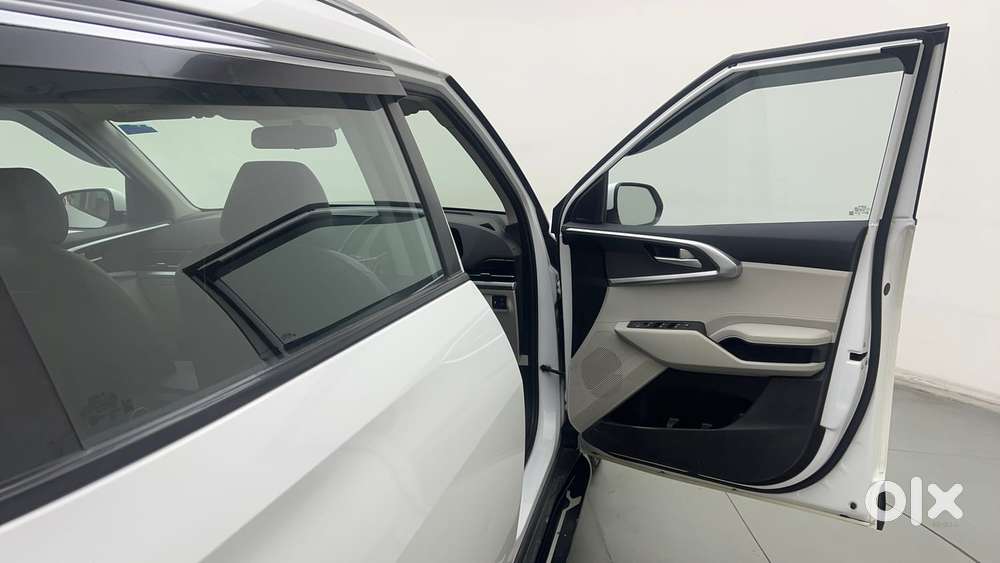 Kia Carens 1.5 Prestige 7 Str, 2022, Petrol