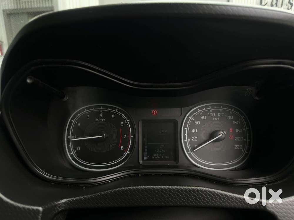 Maruti Suzuki Brezza, 2022, Petrol