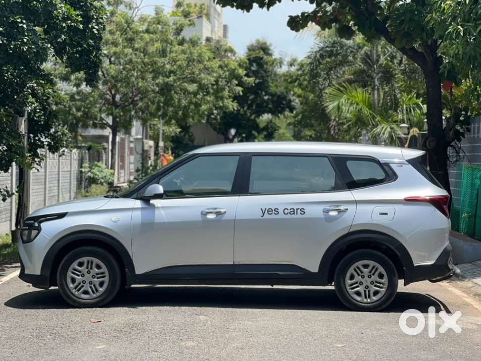 Kia Carens 1.4 Premium 7 Str, 2022, Petrol