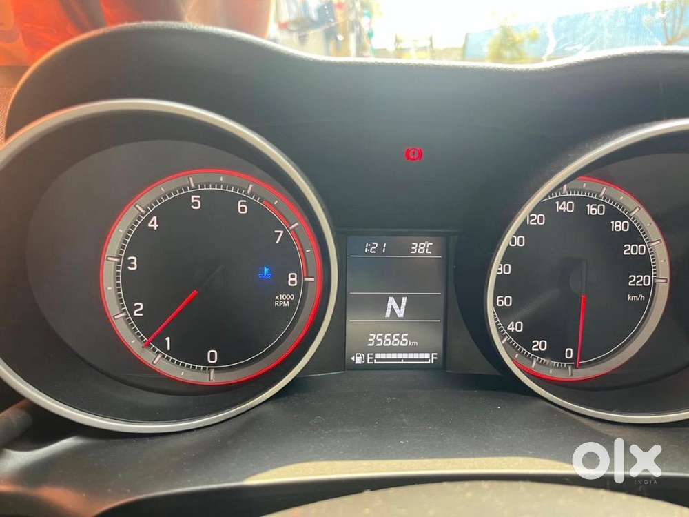 Maruti Suzuki Swift 2023 Petrol Well Maintained
