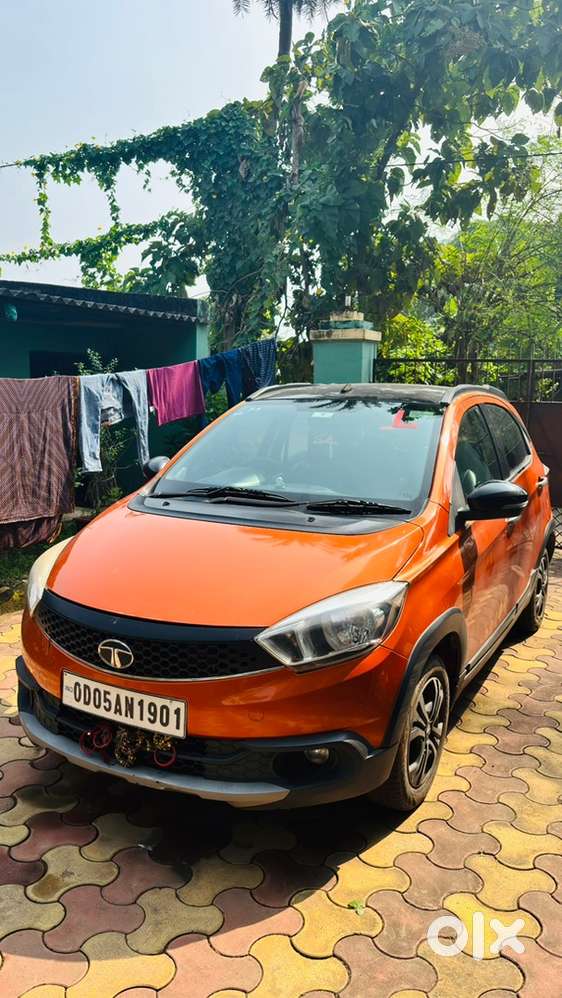 Tata Tiago Nrg Manual Petrol &ndash; Orange Colour &ndash; 66,647 Km Driven