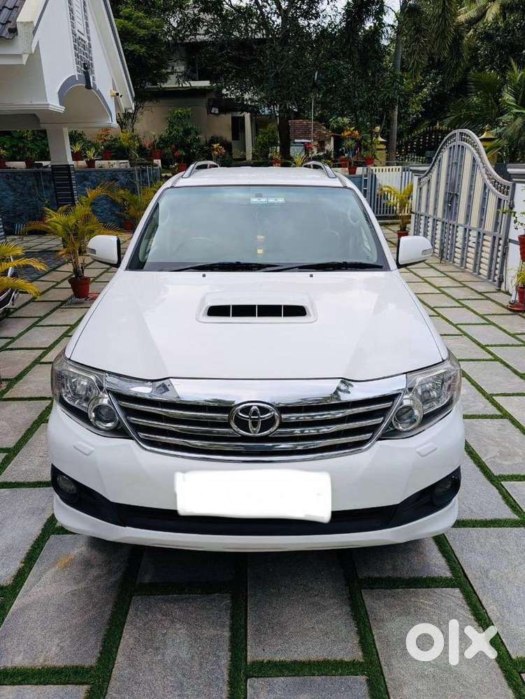 Toyota Fortuner 4*2 Automatic 2015 Diesel Good Condition