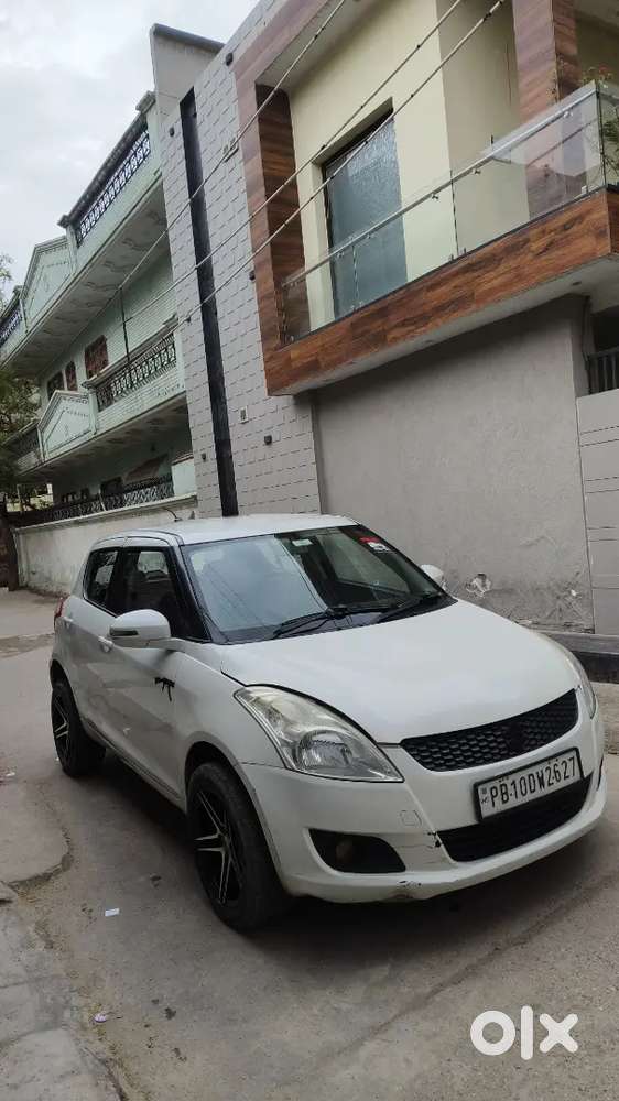 Maruti Suzuki Swift 2012