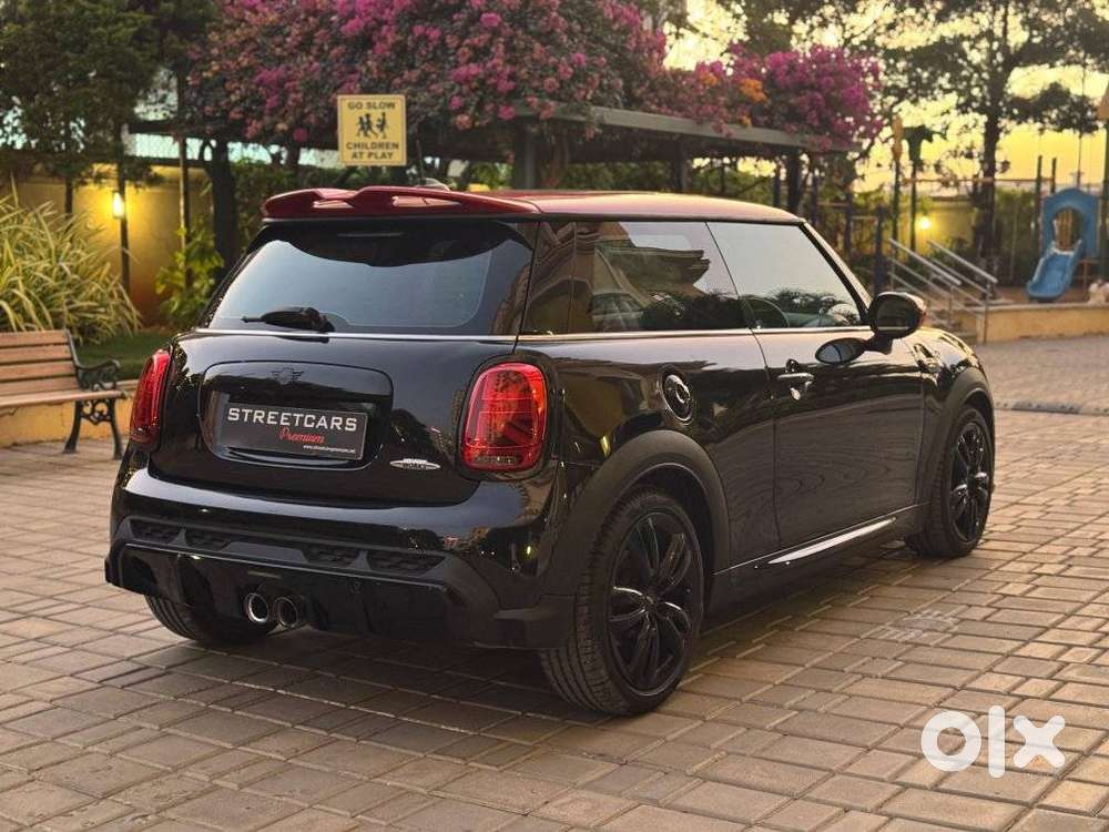 Mini Cooper 3 Door John Works, 2022, Petrol
