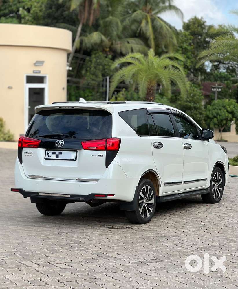 Toyota Innova Crysta [2020-ongoing] 2.4 Zx 7 Str, 2022, Diesel