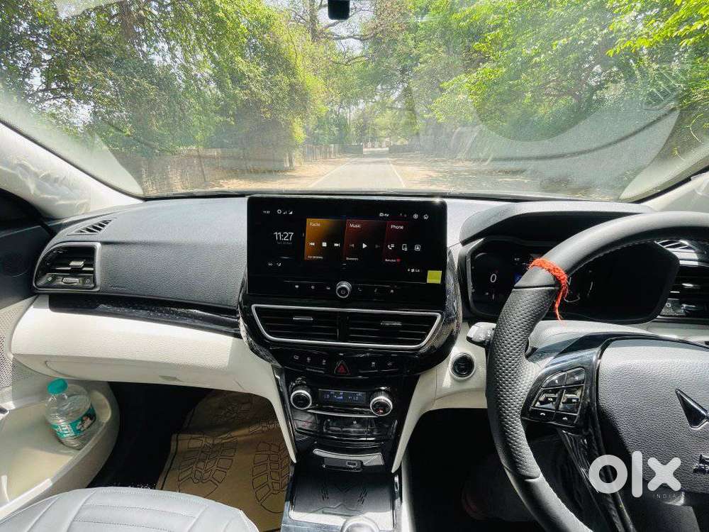 Mahindra Xuv 3xo Ax5 Ds Mt, 2026, Diesel