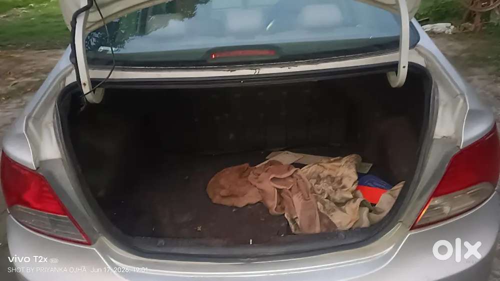 Hyundai Verna 1.6 Litre 5 X Camera