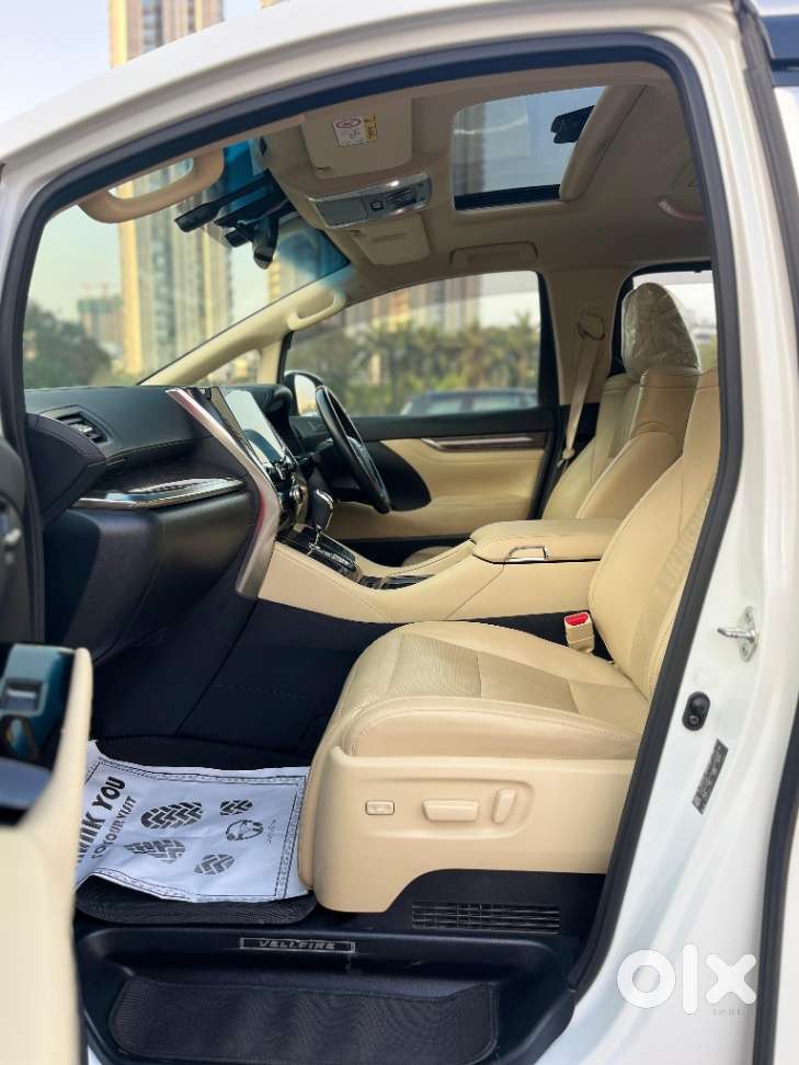 Toyota Vellfire Vip – Executive Lounge, 2023, Petrol