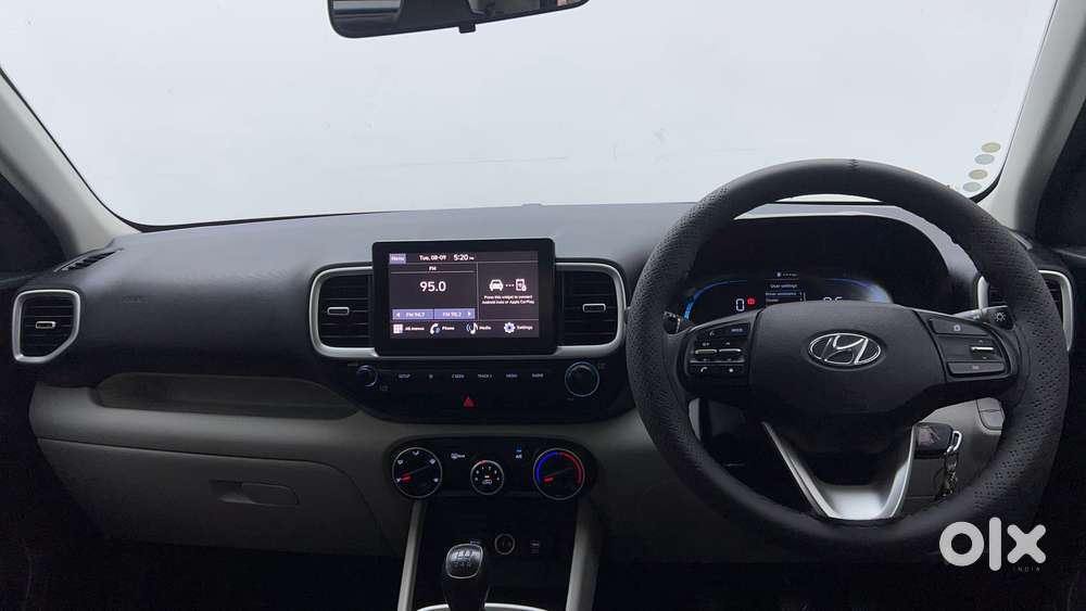 Hyundai Venue 1.2 S (o), 2022, Petrol