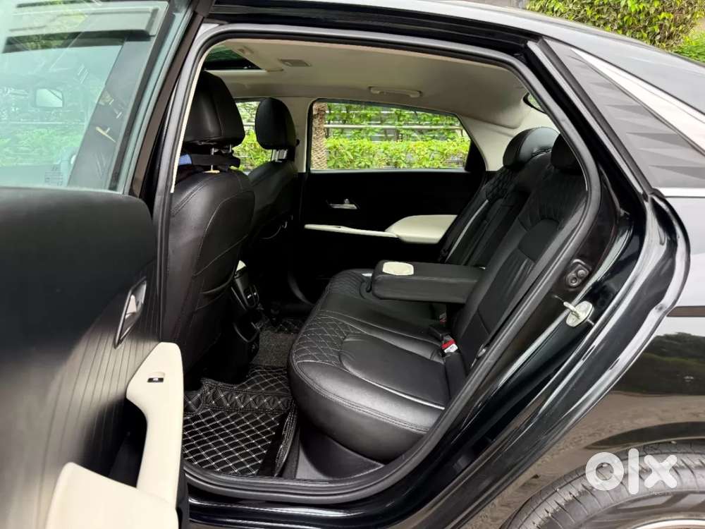 Hyundai Verna 1.5 Mpi Mt Sx (o), 2023, Petrol