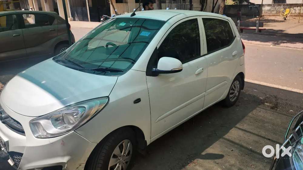 Hyundai I10 2011 Petrol 76000 Km Driven