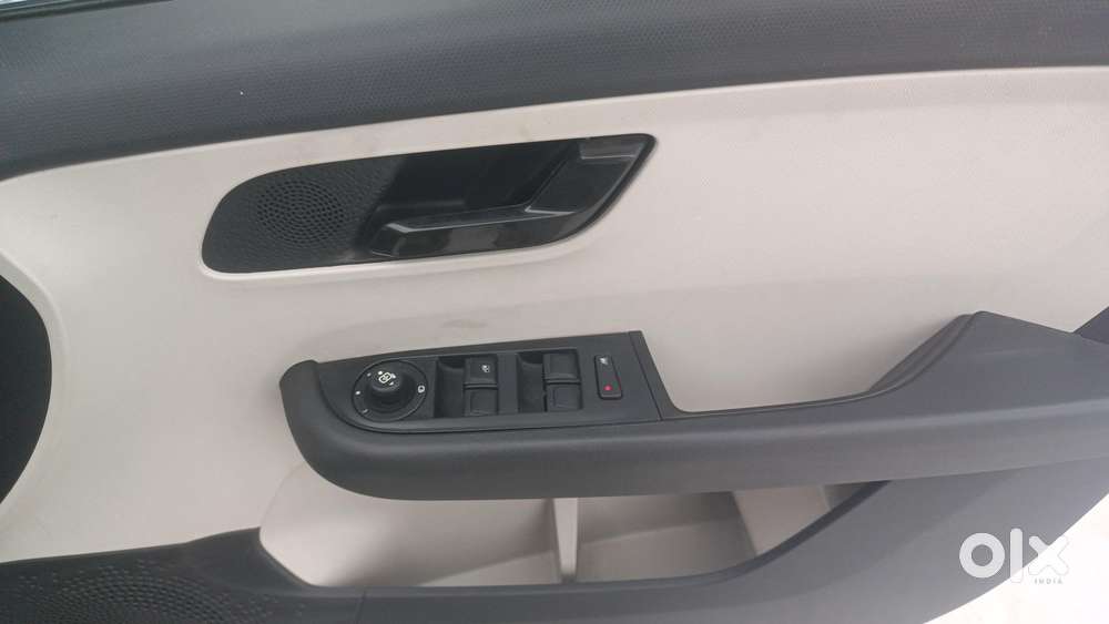 Tata Altroz 1.2 Xm Plus, 2021, Petrol