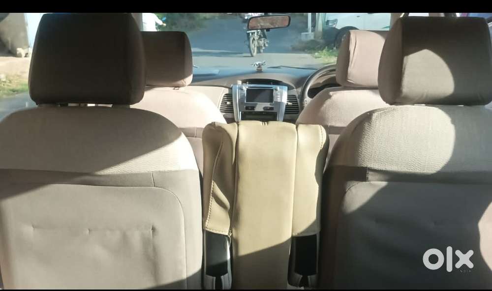 Toyota Innova [ ] 2.5 V Diesel 7 Str, 2013, Diesel