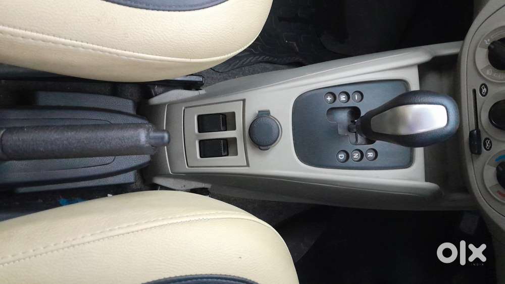 Maruti Suzuki Alto K10 Vxi Amt, 2015, Petrol