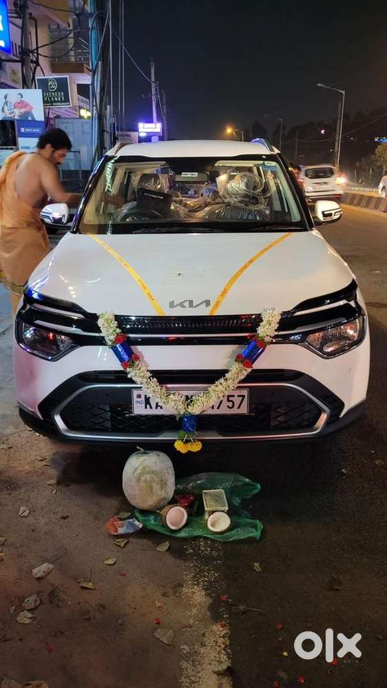 Kia Carens 2023 Petrol Good Condition