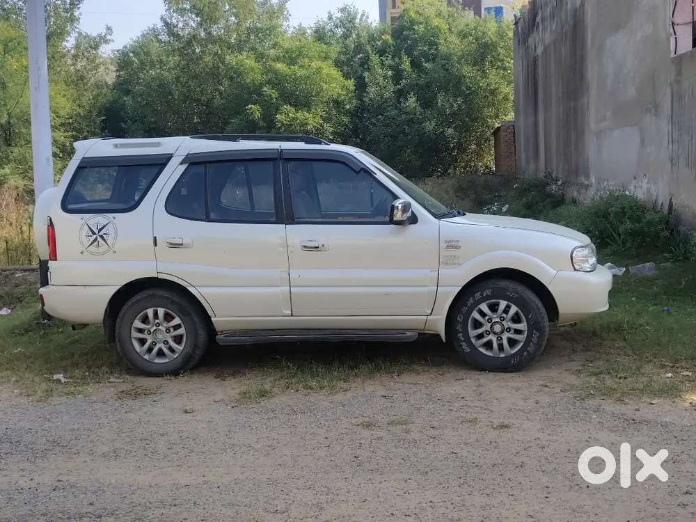 Tata Safari Dicor 2011
