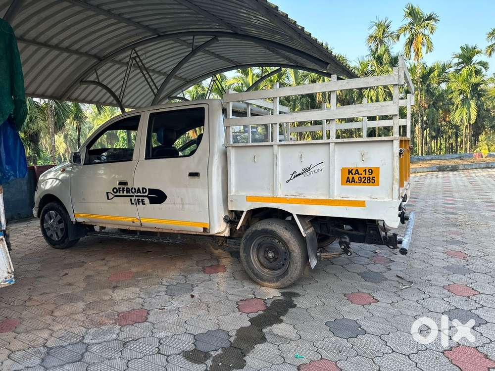 Mahindra Genio 2015 Diesel 200000 Km Driven