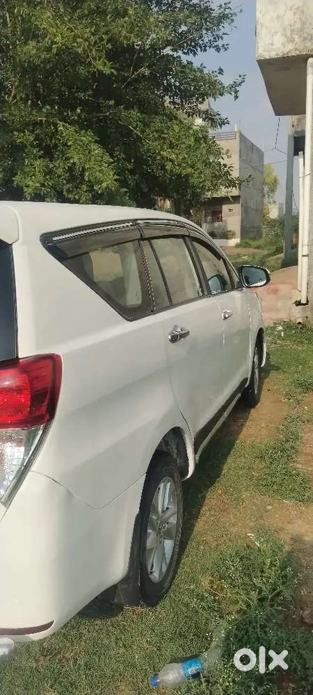 Toyota Innova Crysta 2017 Diesel 135000 Km Driven