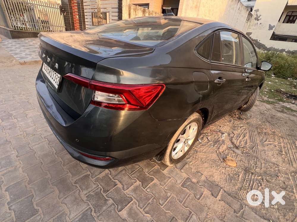 Skoda Slavia 1.0 Ambition Tsi, 2022, Petrol