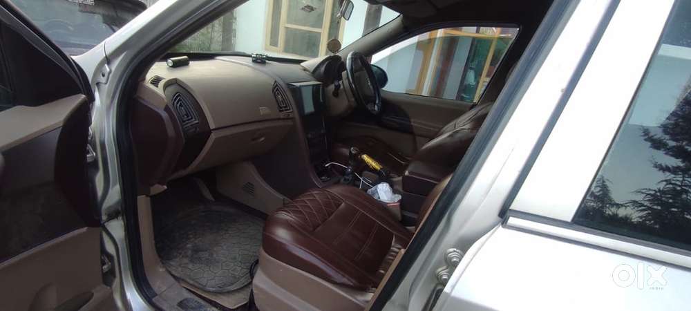 Mahindra Xuv500 Diesel 2015 Both Keys, Tire Condition90%