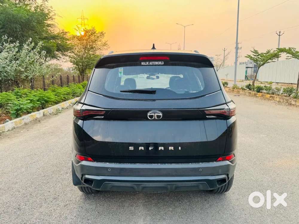 Tata Safari Xza Black Edition