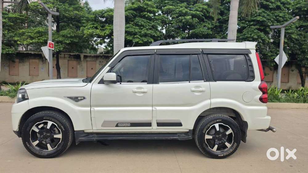 Mahindra Scorpio Classic 2.2 S 11 Mt 7 Str, 2022, Diesel