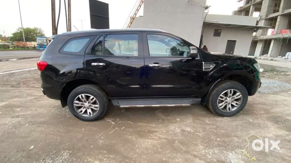 Ford Endeavour Titanium 2018