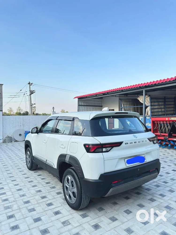 Maruti Suzuki Brezza 2024 Lxi Smart Hybrid