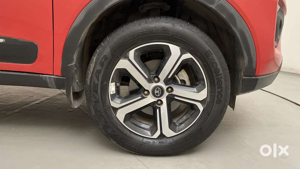 Tata Nexon 1.2 Revotron Xz Plus (s), 2023, Petrol