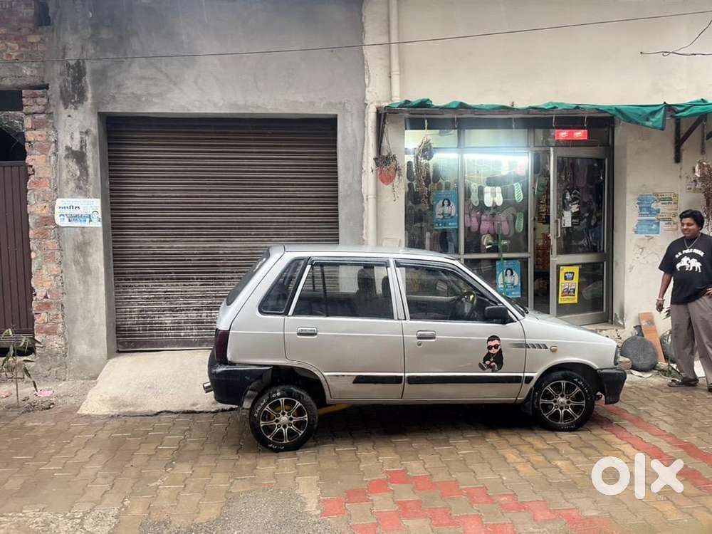 Maruti Suzuki 800 2005 Petrol Well Maintained