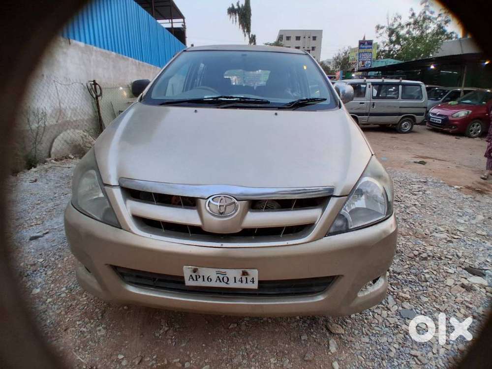 Toyota Innova 2.5 G (diesel) 8 Seater, 2005, Diesel